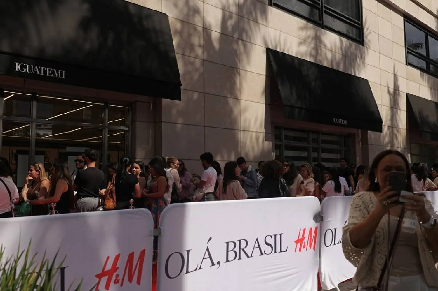H&M Chega ao Brasil: Primeira Loja Física e Produção Local Marcam Nova Fase no Varejo Nacional