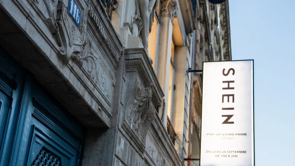 Primeira unidade da Shein na França atrai filas e críticas