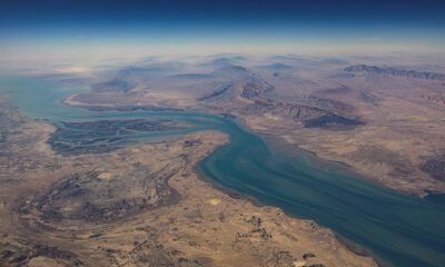 Irã diz que não irá nem discutir reabertura de Ormuz enquanto estiver sob ataque