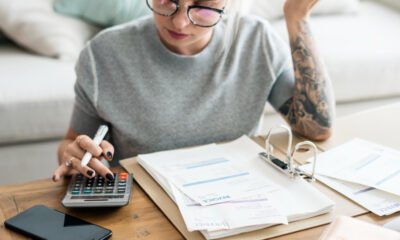 endividamento atinge dois em cada três brasileiros